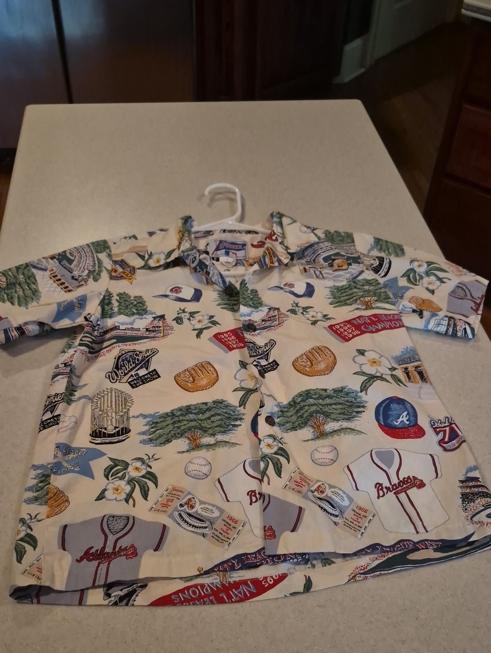 Vintage Cream Braves Baseball Hawaiian Print Kids L Womans Small.